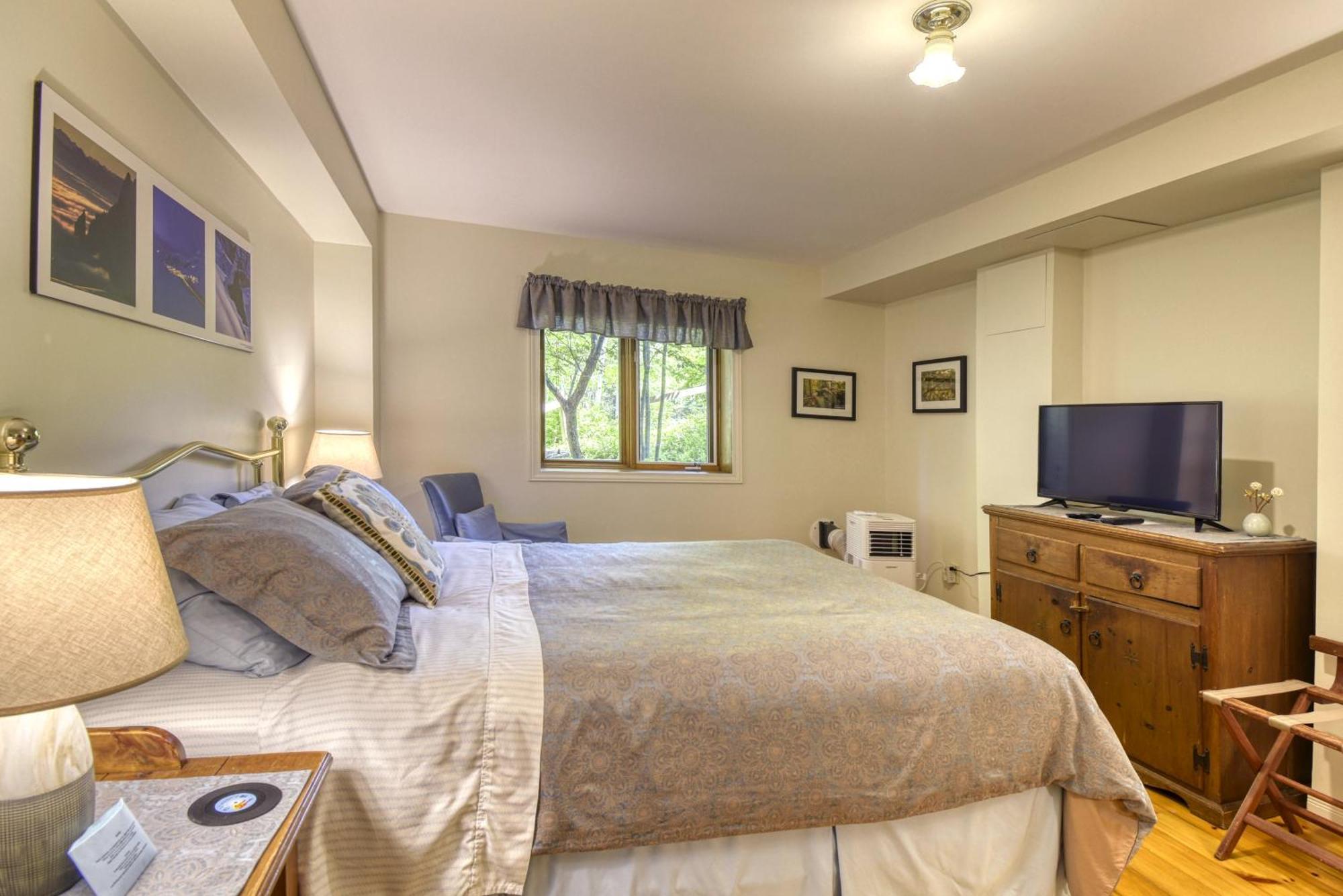 Auberge Le Lupin-Self Check-In มงต์-ทร็องบล็องต์ ภายนอก รูปภาพ